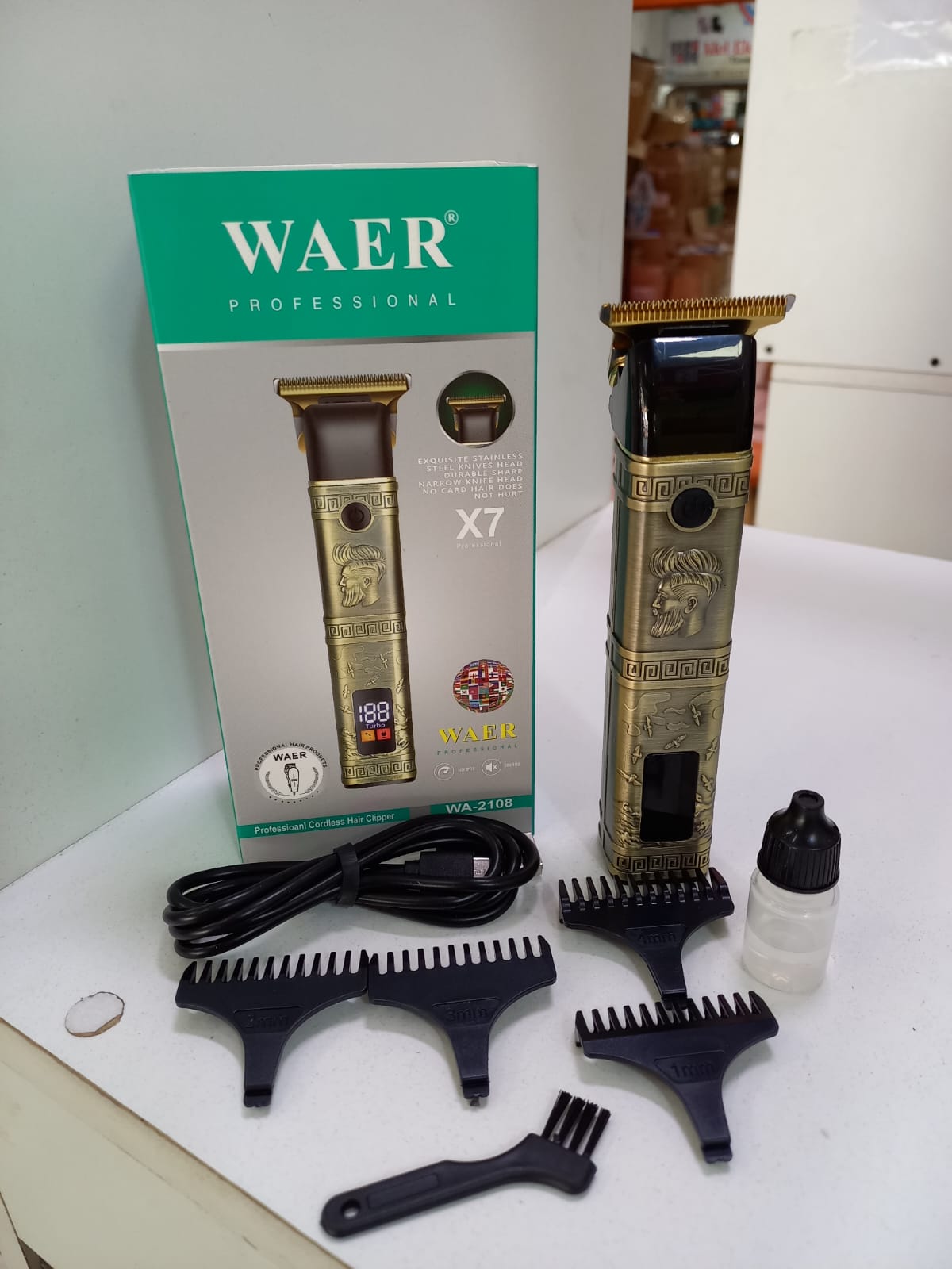 Corta pelo waer 2108