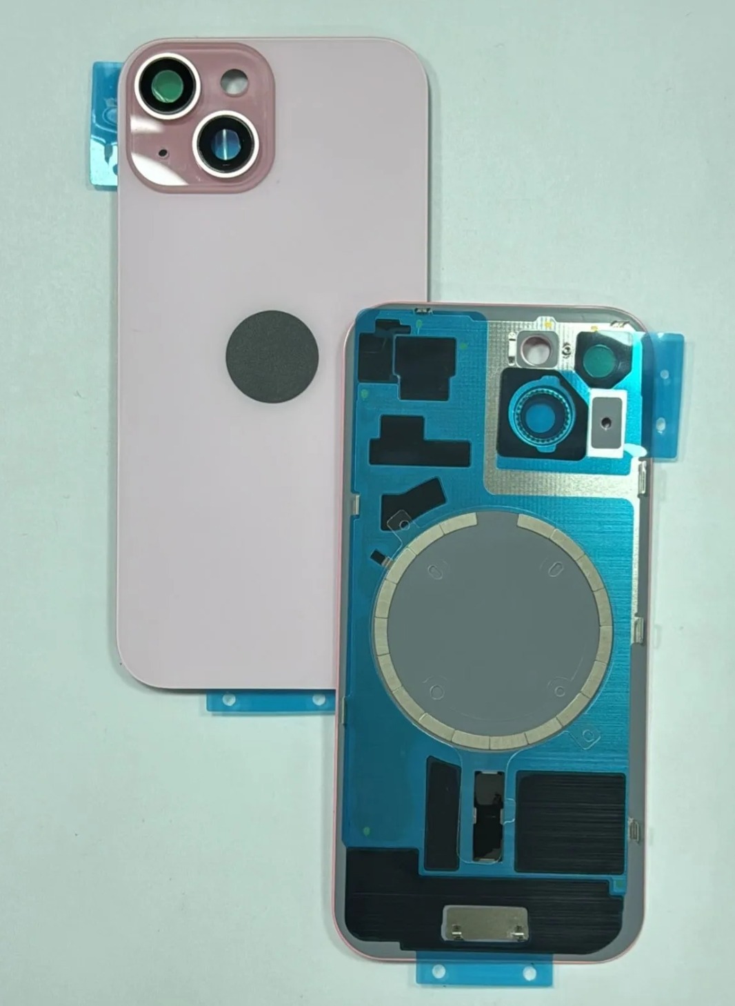 Carcasa iphone 15 rosa c/chip