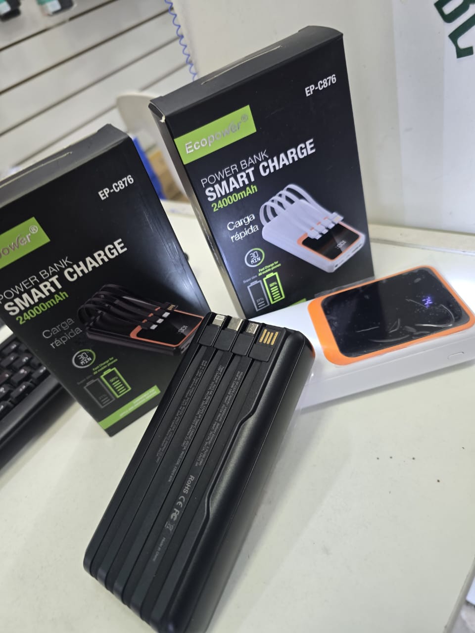 cargador portatil ecopower 24000mah C876